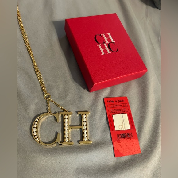 Carolina Herrera Accessories - CH Carolina Herrera Gold logo long CH Necklace w/Pearls NWT & box 💯% auth / RARE